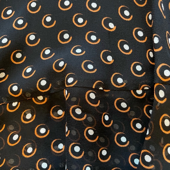 Club Monaco A-line silk skirt in very good condition ( worn twice) - Picture 5 of 6